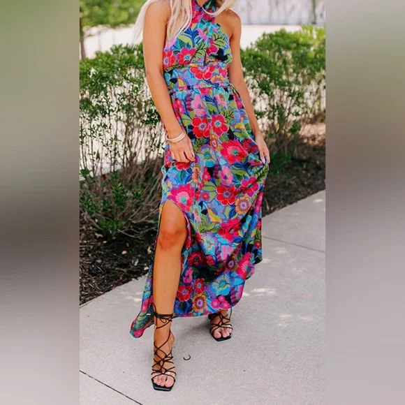 NWOT Sugarlips Vibrant Floral Halter Style Maxi Dress - Picture 4 of 13